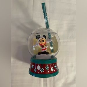 NEW Walt Disney Parks Holiday Christmas Santa Mickey Mouse Snow Globe Sipper Cup